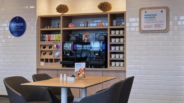 holiday inn express duesseldorf city nord by ihg