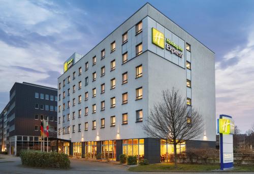 holiday inn express duesseldorf city nord by ihg