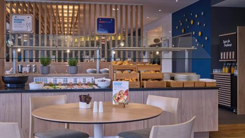 holiday inn express duesseldorf city nord by ihg