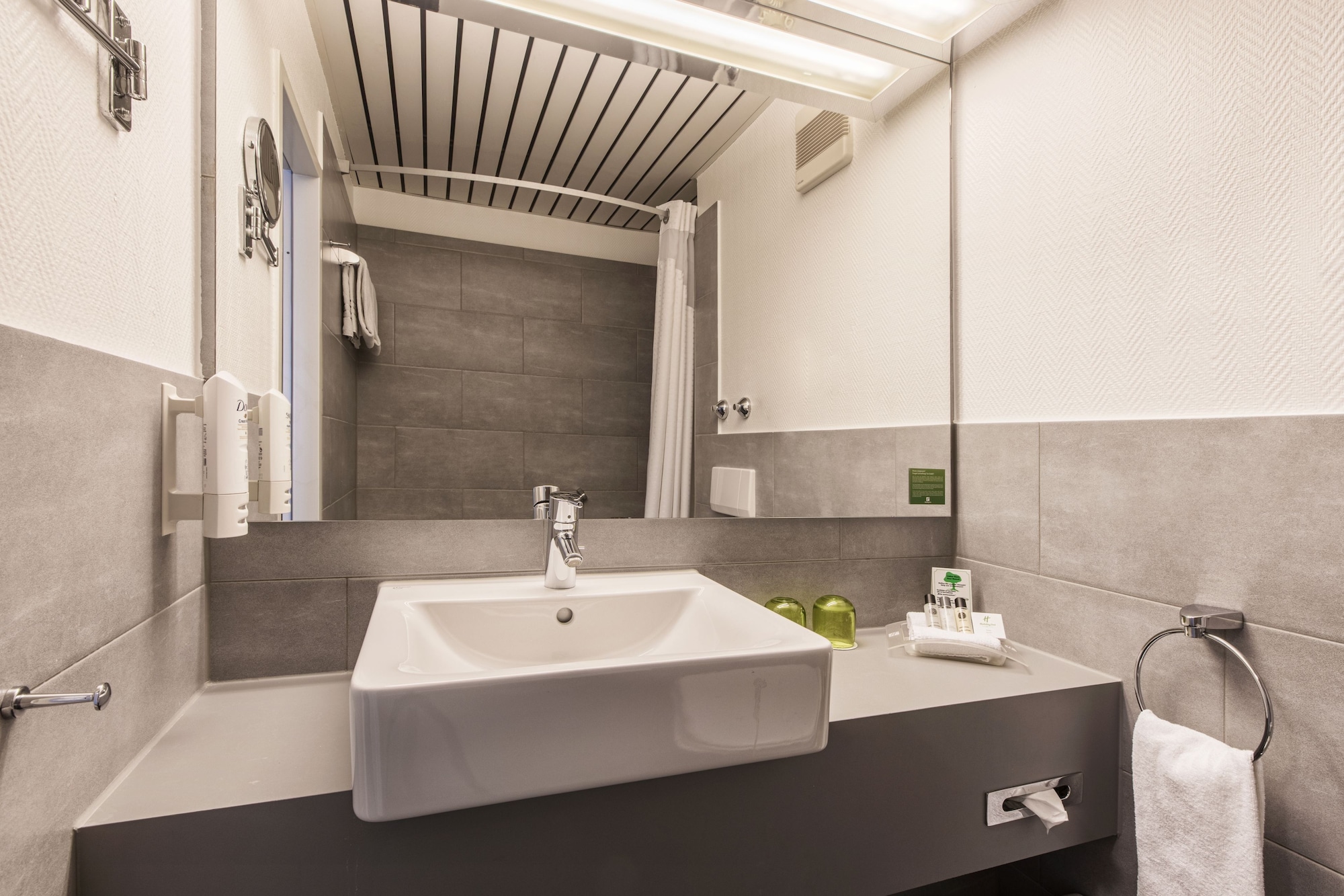 holiday inn dusseldorf neuss by ihg
