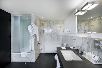 crowne plaza dusseldorf neuss by ihg