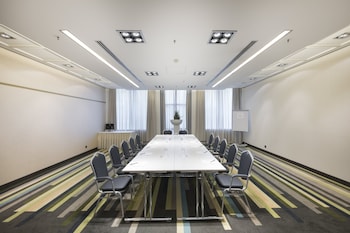 crowne plaza dusseldorf neuss by ihg