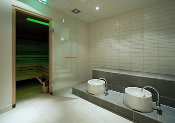 crowne plaza dusseldorf neuss by ihg