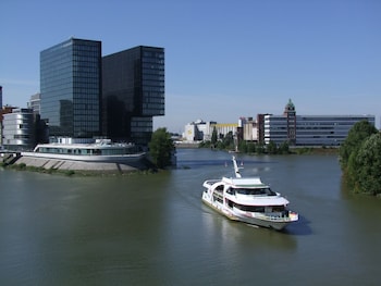 crowne plaza dusseldorf neuss by ihg