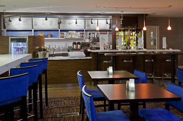 courtyard by marriott indianapolis at the capitol