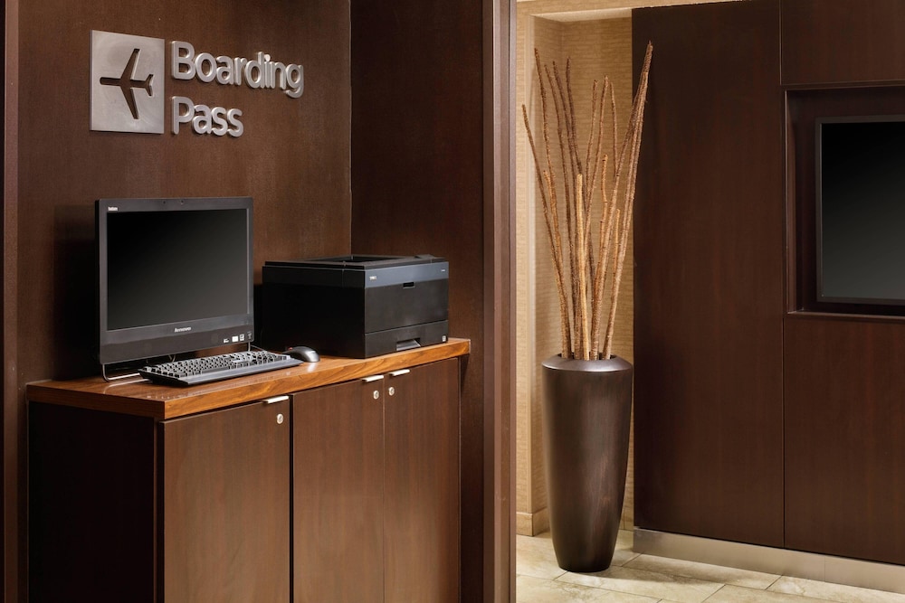 courtyard by marriott indianapolis at the capitol