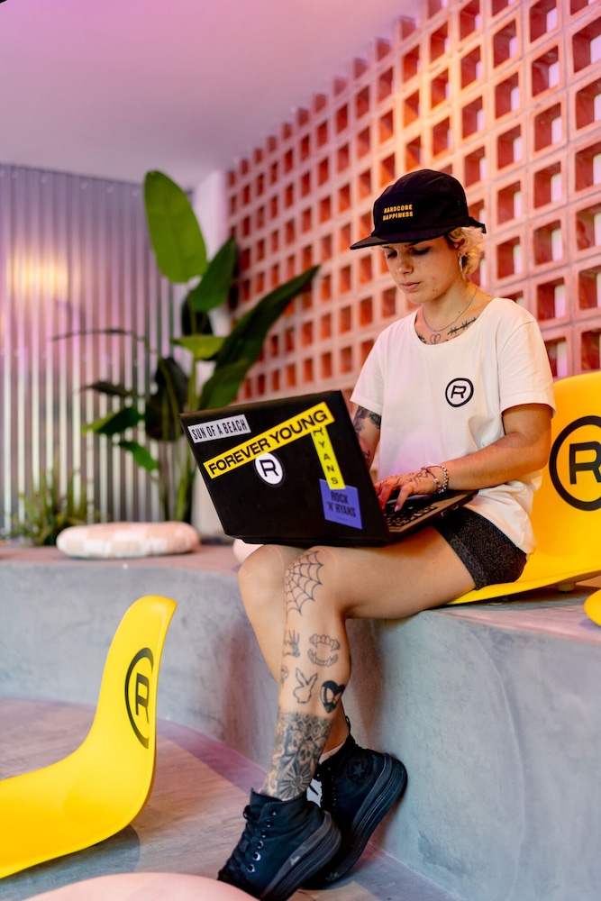 ryans lolas only adults