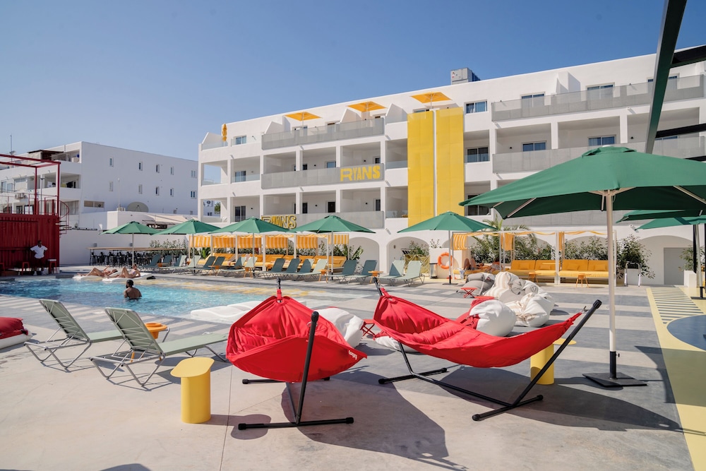 ryans lolas only adults