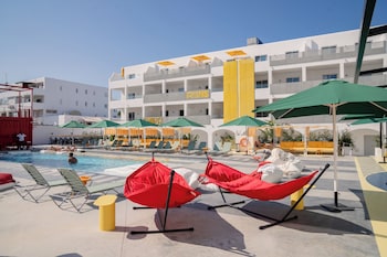 ryans lolas only adults