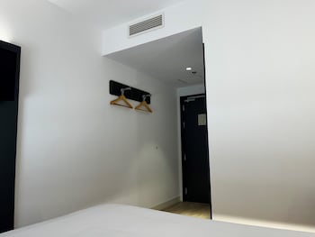 easyhotel madrid centro atocha