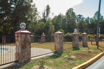 travelodge by wyndham macon west