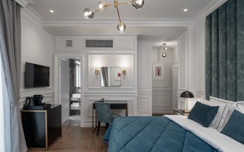 praxitelous luxury suites