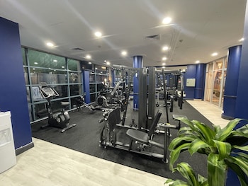 hotel diana woolloongabba