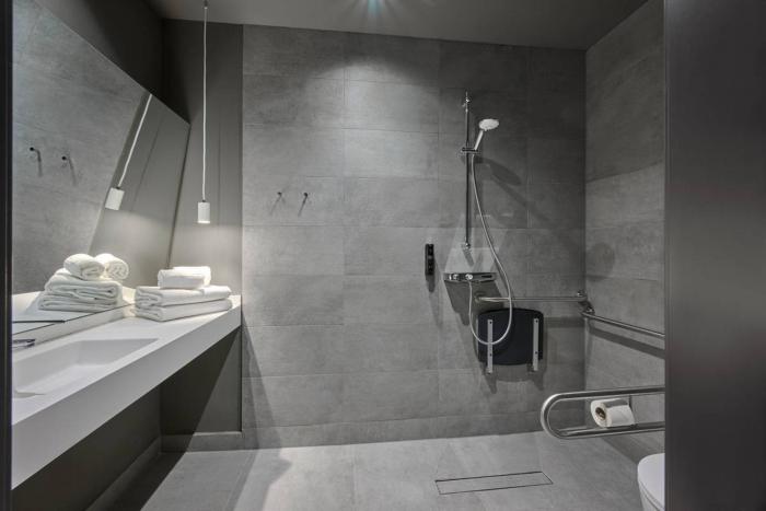 zleep hotel madrid airport