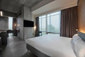 zleep hotel madrid airport