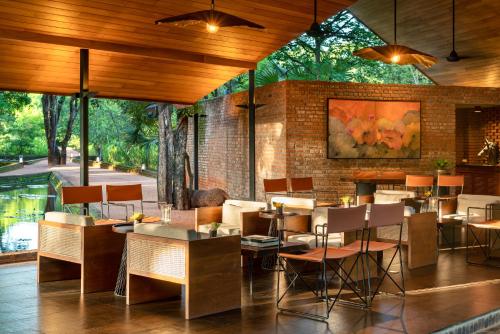 taru villas maia habarana