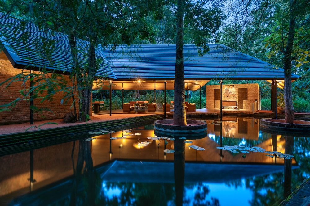 taru villas maia habarana