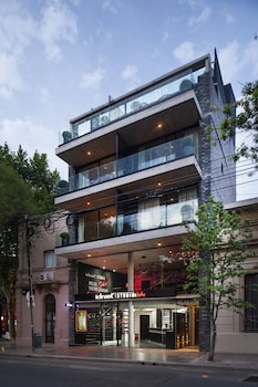 live soho boutique hotel and apartment
