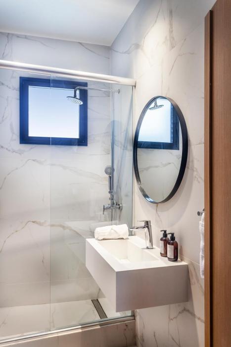 live soho boutique hotel and apartment