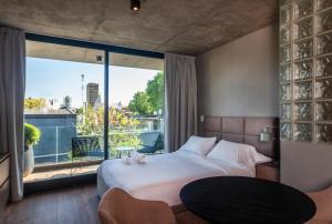 live soho boutique hotel and apartment