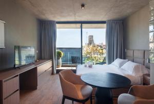 live soho boutique hotel and apartment