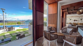 eurobuilding hotel and suites lecheria