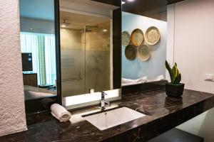 eurobuilding hotel and suites lecheria