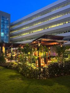 eurobuilding hotel and suites lecheria