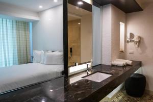 eurobuilding hotel and suites lecheria