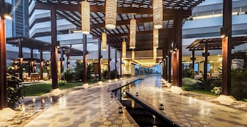 eurobuilding hotel and suites lecheria