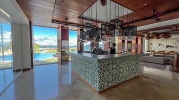eurobuilding hotel and suites lecheria