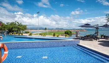 eurobuilding hotel and suites lecheria