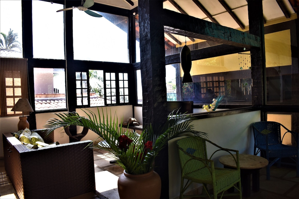 hibiscus beach pousada