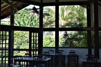 hibiscus beach pousada