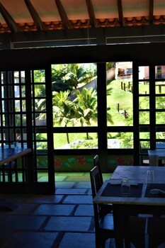 hibiscus beach pousada