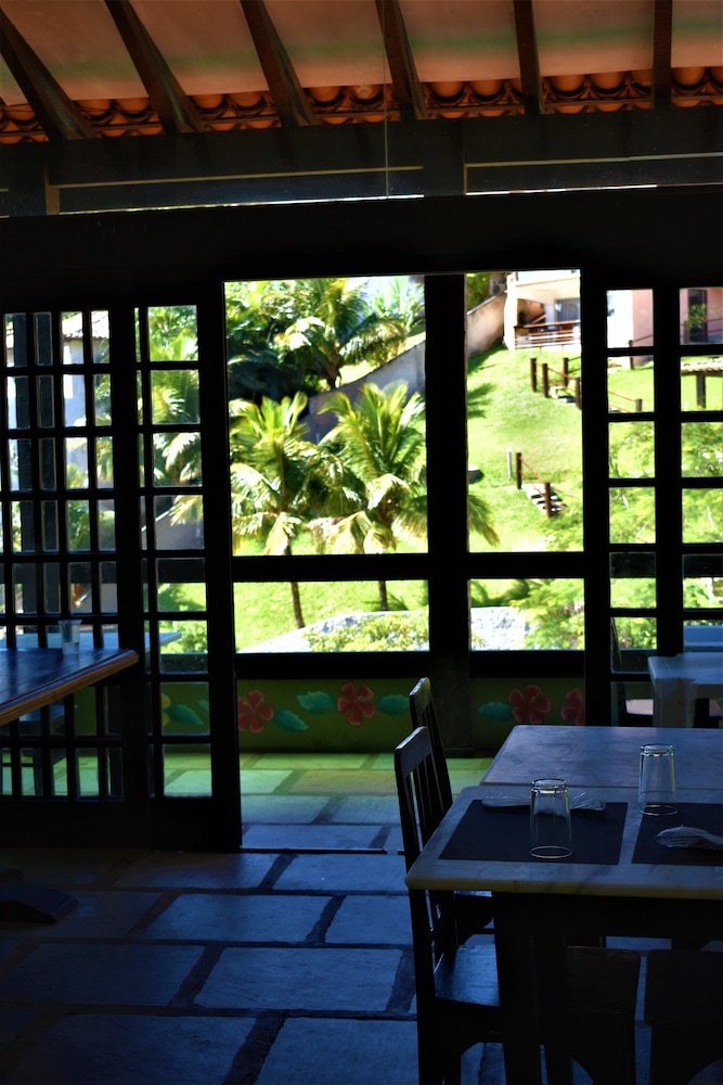 hibiscus beach pousada