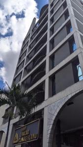 Chacao Cumberland,Barrio Chino>>Caracas,4 star