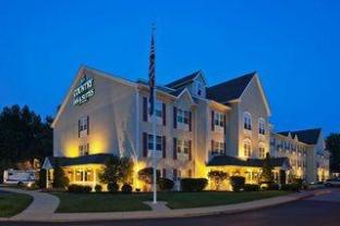 holiday inn express and suites columbus airport