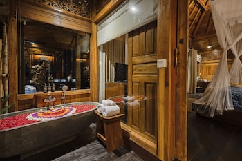 airsania ubud antique villas