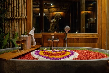 airsania ubud antique villas