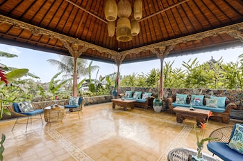 airsania ubud antique villas