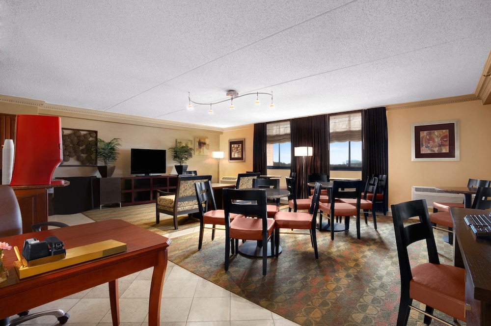 crowne plaza columbus north worthington by ihg
