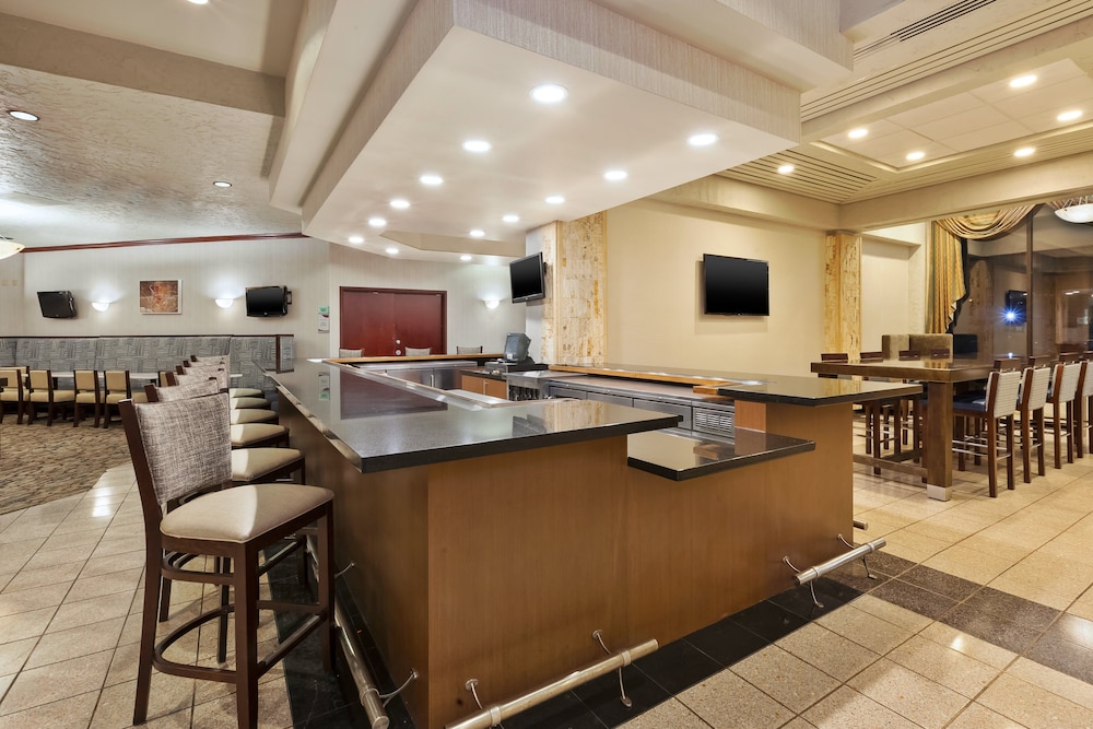 crowne plaza columbus north worthington by ihg
