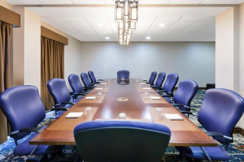 crowne plaza columbus north worthington by ihg