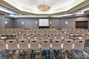 crowne plaza columbus north worthington by ihg
