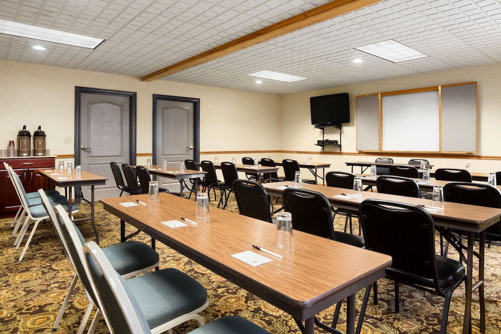 country inn and suites by radisson columbus west oh
