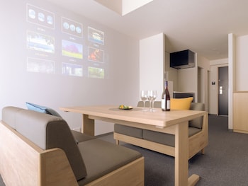 mimaru osaka shinsaibashi east