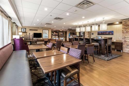 hampton inn by hilton columbus i 70e hamilton rd