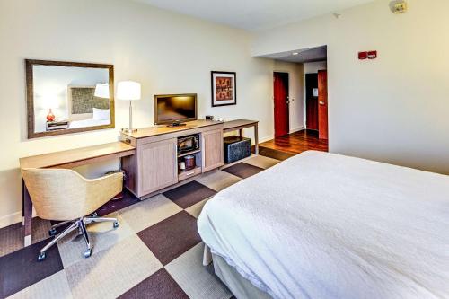 hampton inn by hilton columbus i 70e hamilton rd