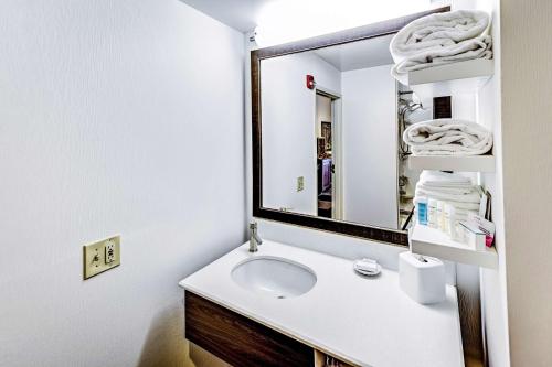 hampton inn by hilton columbus i 70e hamilton rd